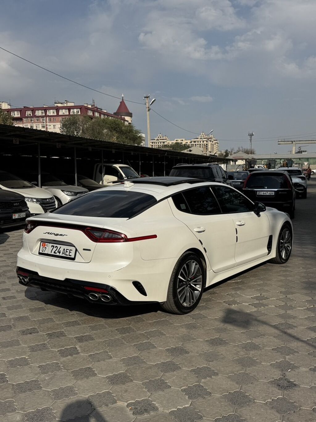 Kia Stinger: 2018 г., 2 л, Автомат, Бензин, Лифтбек: фото 4