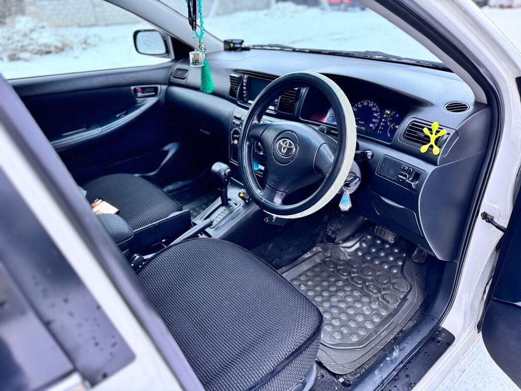 Toyota Allex: 2003 г., 1.5 л, Автомат, Бензин, Хэтчбэк: фото 7
