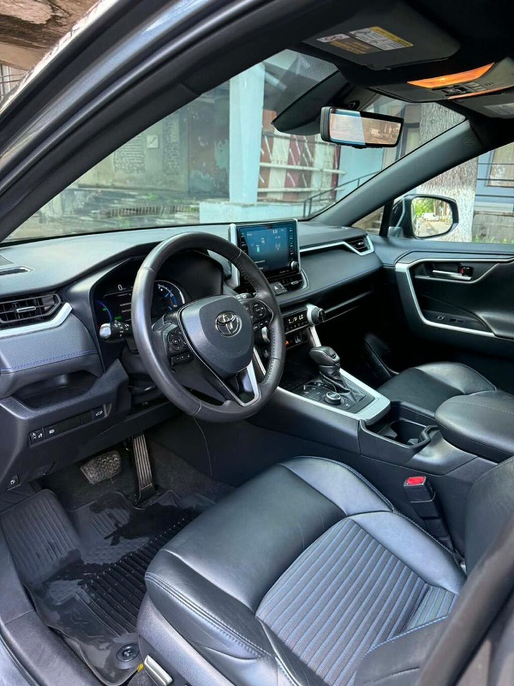 Toyota RAV4: 2021 г., 2.5 л, Вариатор, Гибрид, Кроссовер: фото 6