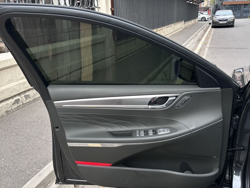Hyundai Grandeur: 2021 г., 2.4 л, Автомат, Гибрид, Седан: фото 8