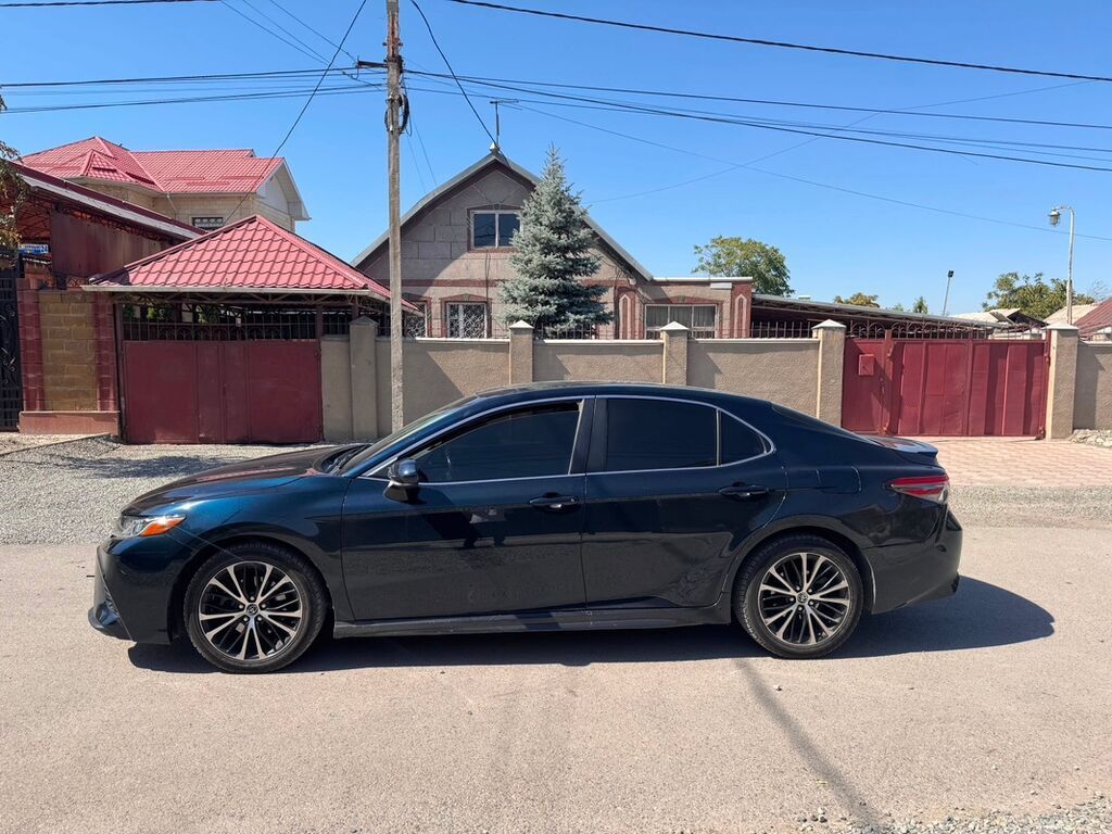 Toyota Camry: 2018 г., 2.5 л, Автомат, Бензин, Седан: фото 3