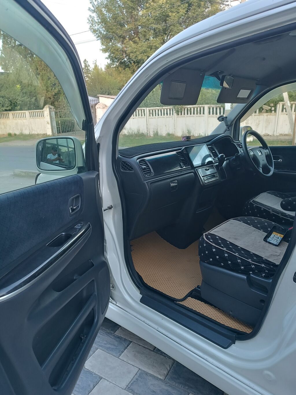 Honda Stepwgn: 2004 г., 2 л, Автомат, Газ, Минивэн: фото 8