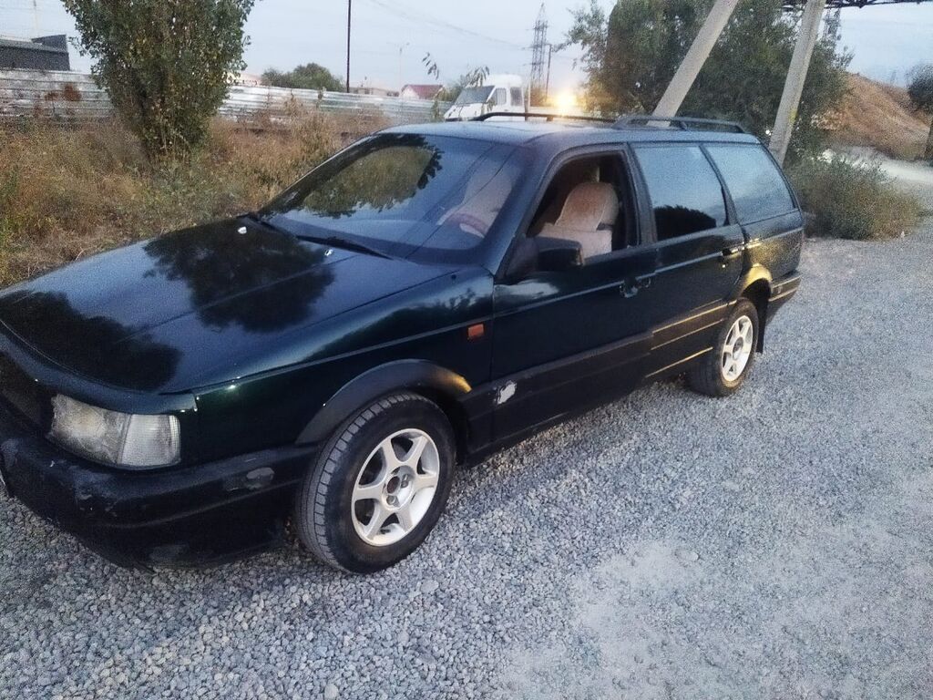 Volkswagen Passat Variant: 1992 г., 1.8 л, Механика, Бензин, Универсал: фото 5