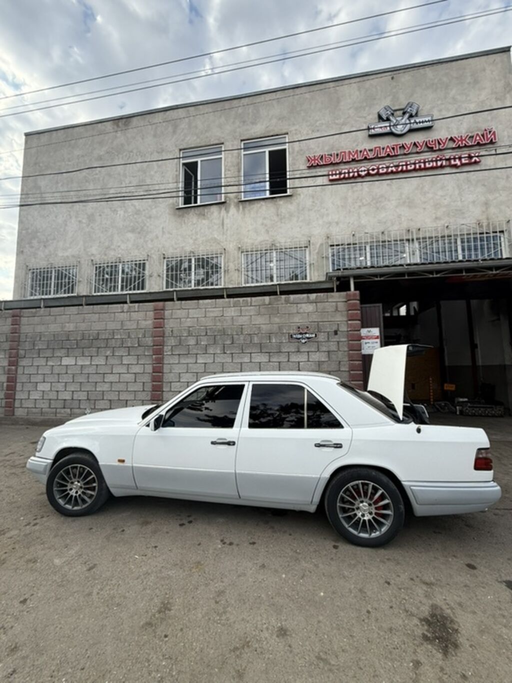 Mercedes-Benz W124: 1994 г., 2.3 л, Автомат, Бензин, Седан: фото 6
