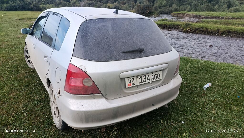 Honda Civic: 2002 г., Автомат, Бензин, Хэтчбэк: фото 4