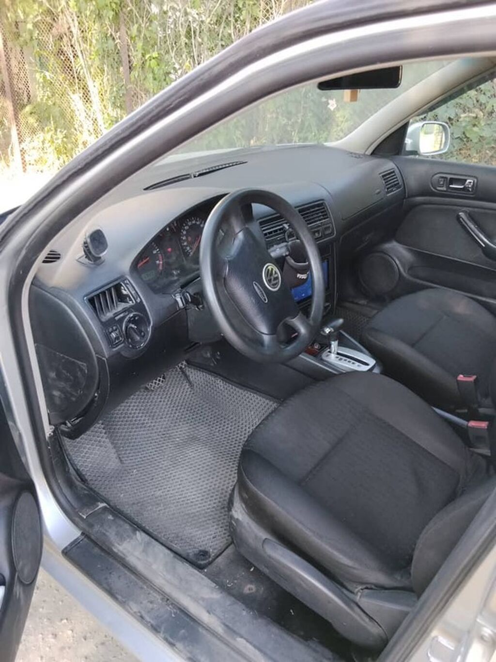 Volkswagen Golf: 2002 г., 1.6 л, Автомат, Бензин, Хэтчбэк: фото 6