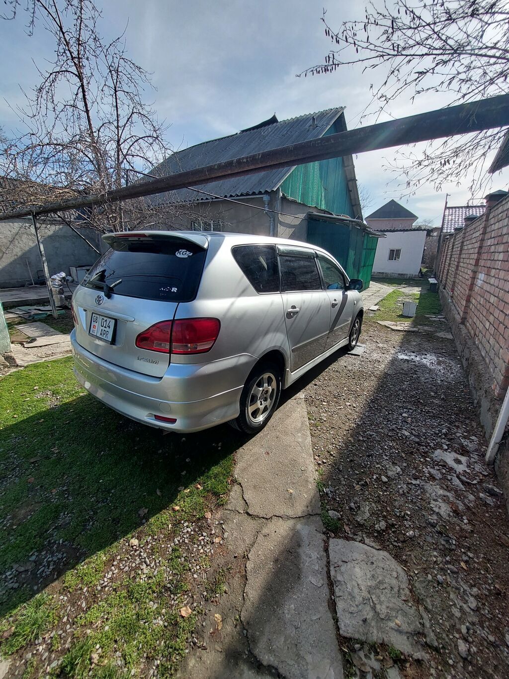 Toyota Ipsum: 2003 г., 2.4 л, Автомат, Бензин, Минивэн: фото 5