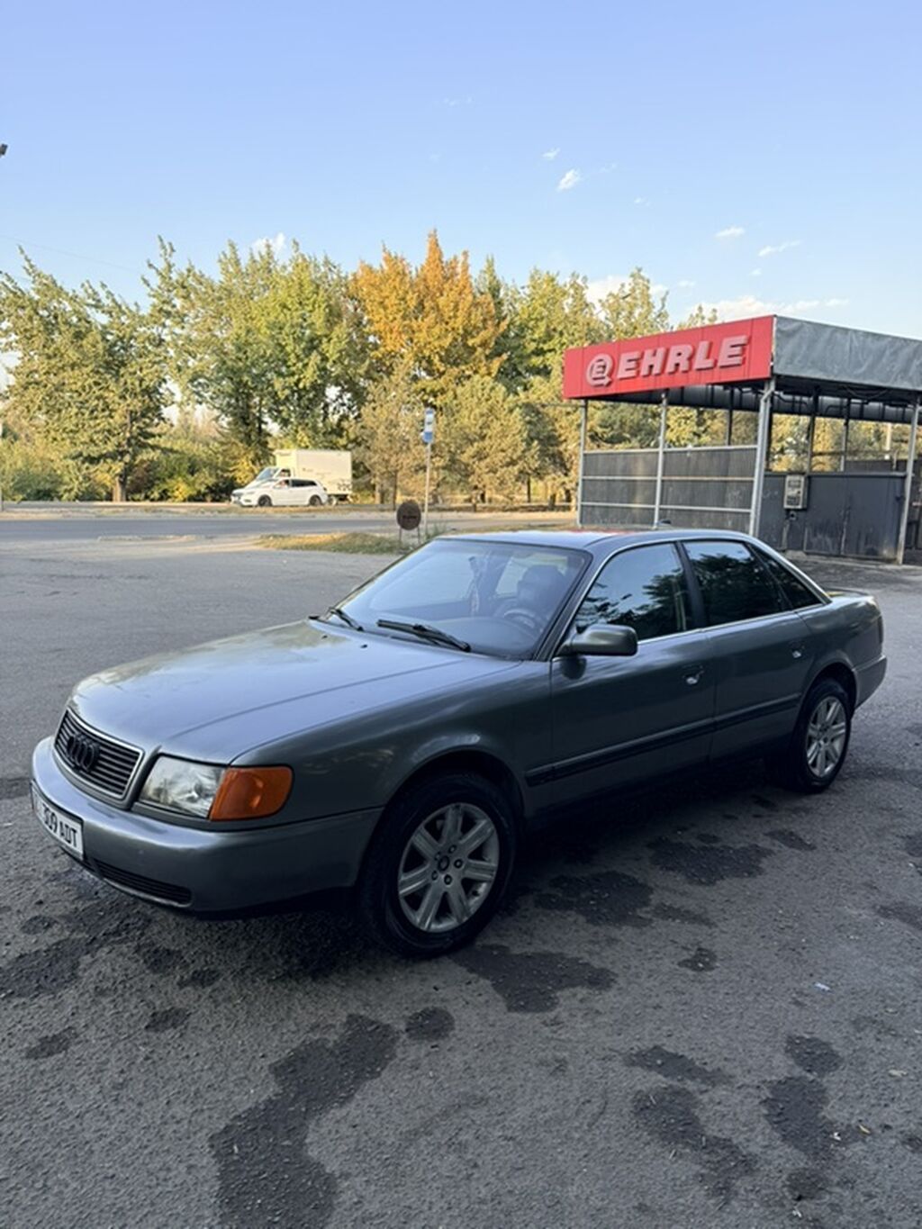 Audi 100: 1991 г., 2.8 л, Механика, Бензин, Седан: фото 2