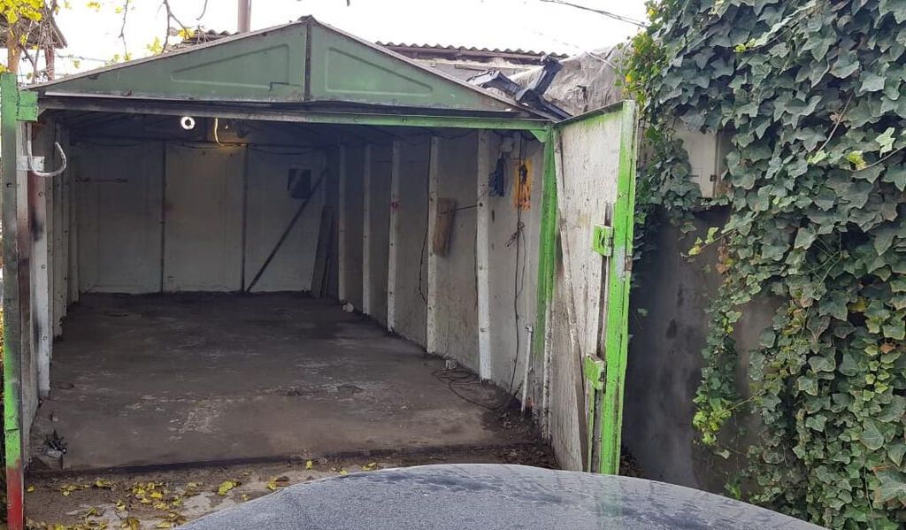 Dəmir garaj icarəyə verilir 16 kv/m. İşiq var. Obyekt üşün yaxşi