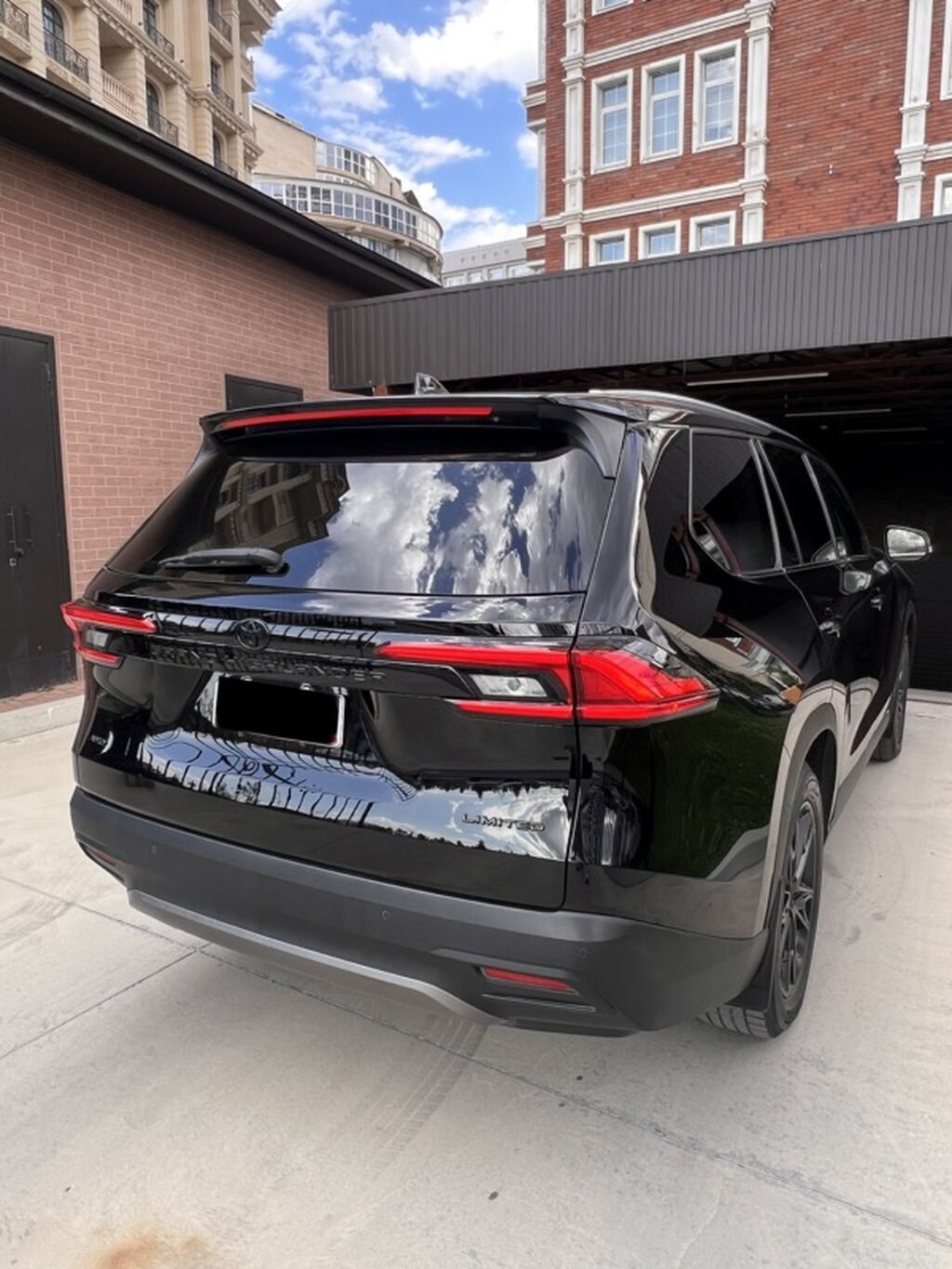 Toyota Grand Highlander: 2023 г., 2.4 л, Автомат, Бензин, Кроссовер: фото 4