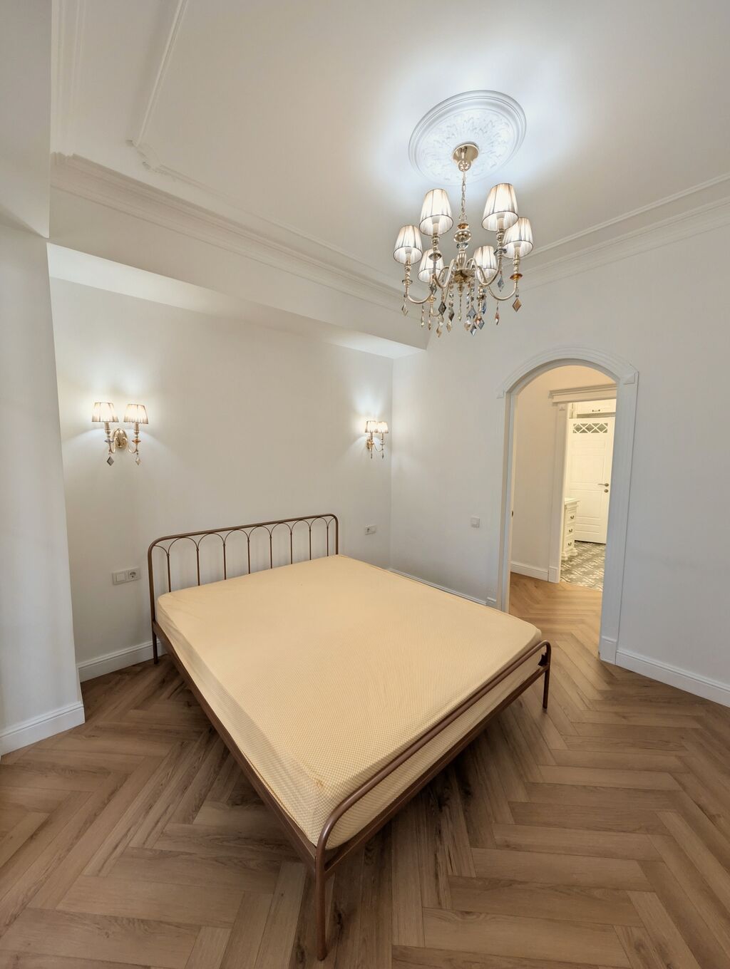3 комнаты, 101 м², Золотой квадрат Элитка, 7 этаж, Дизайнерский ремонт: фото 4