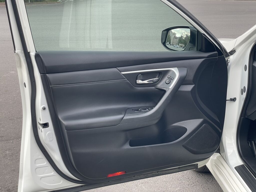 Nissan Altima: 2018 г., 2.5 л, Вариатор, Бензин, Седан: фото 7