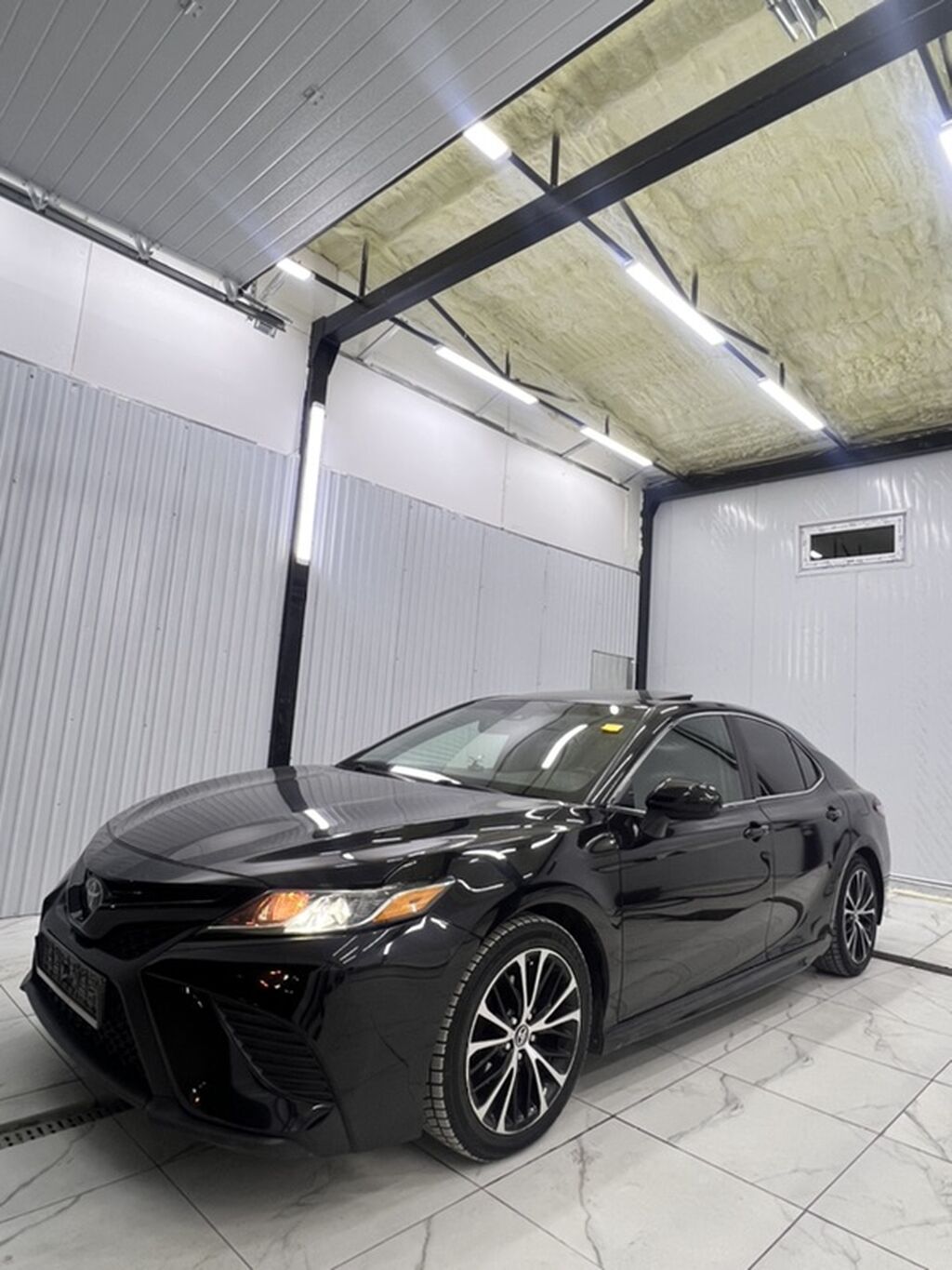 Toyota Camry: 2018 г., 2.5 л, Автомат, Бензин, Седан: фото 4