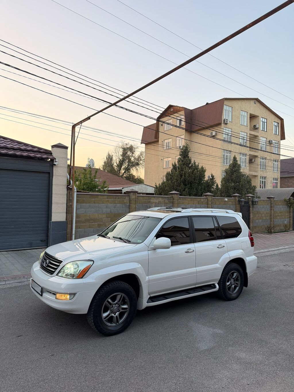 Lexus GX: 2007 г., 4.7 л, Автомат, Бензин, Внедорожник: фото 3