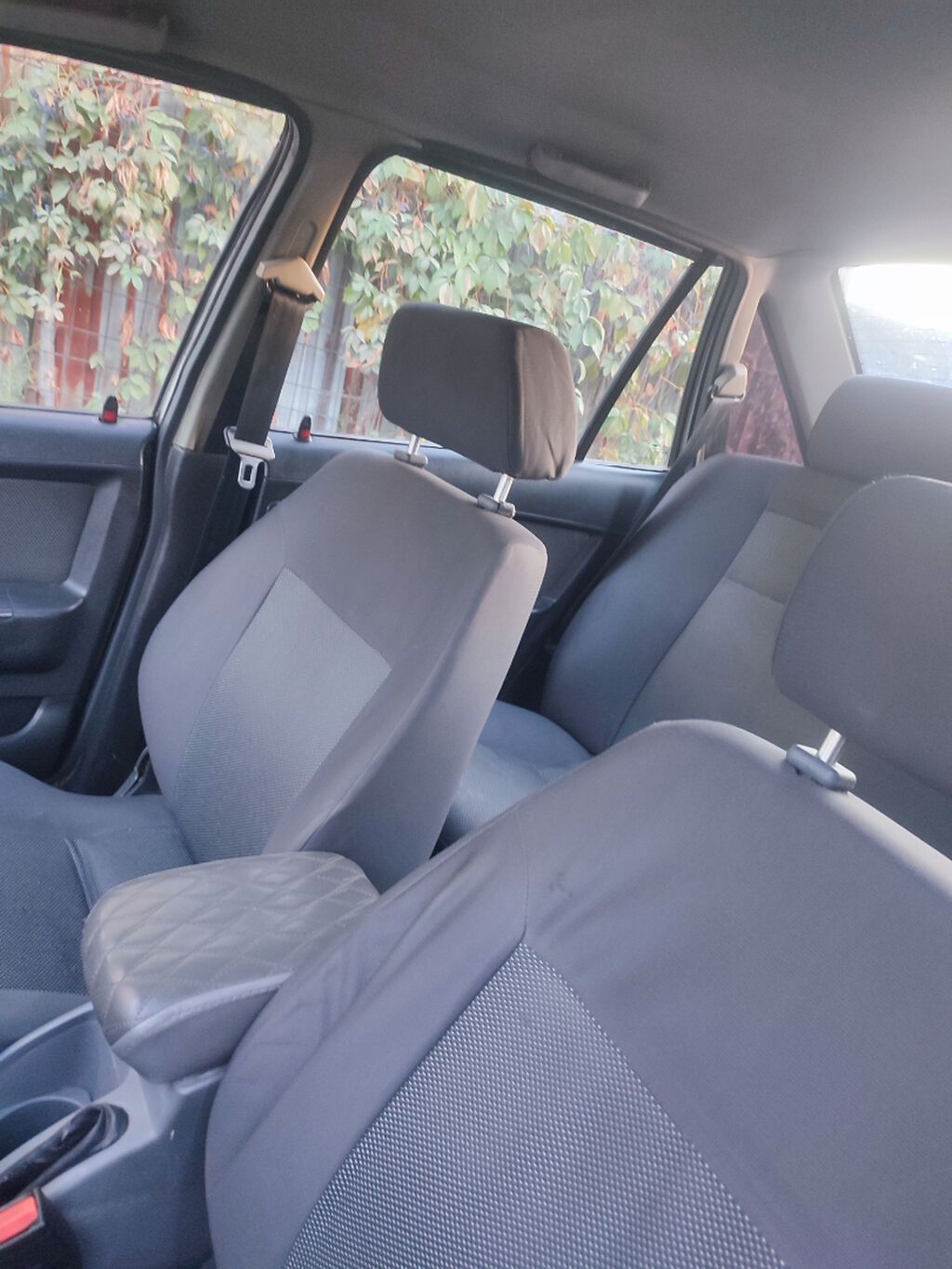 Daewoo Nexia: 2012 г., 1.5 л, Механика, Бензин, Седан: фото 8