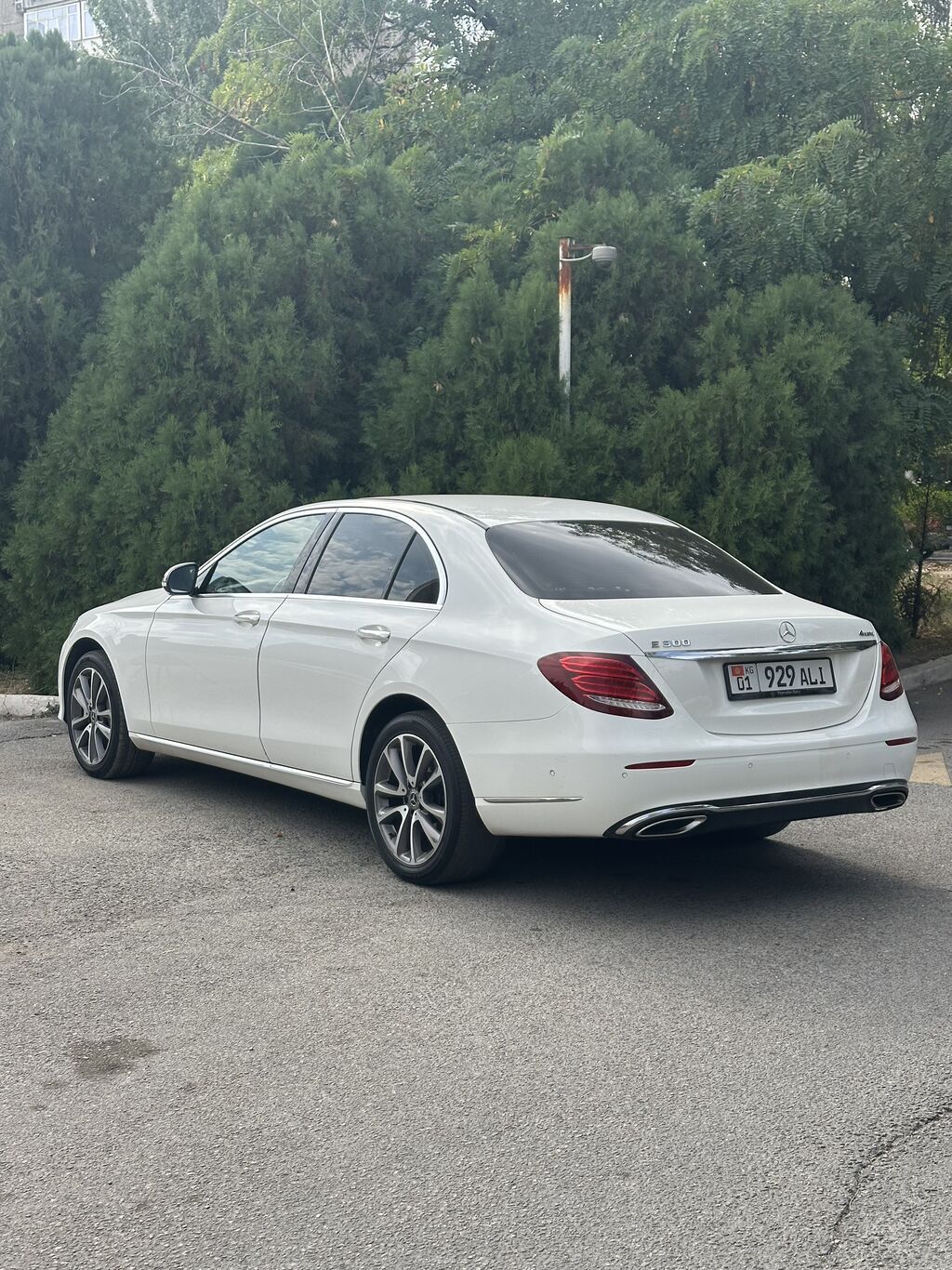 Mercedes-Benz E-Class: 2019 г., 2 л, Автомат, Бензин, Седан: фото 4