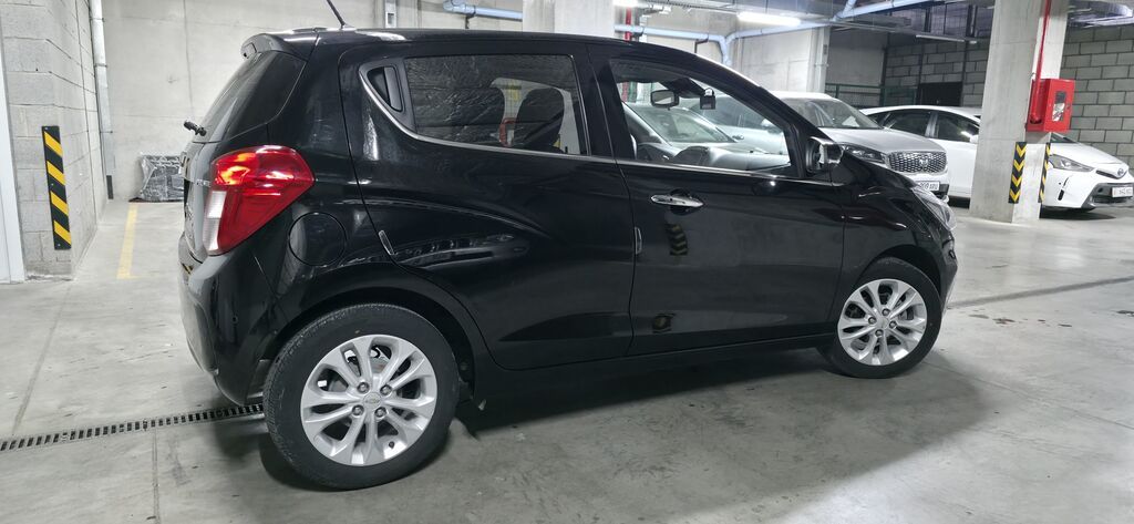 Chevrolet Spark: 2020 г., 1 л, Автомат, Бензин, Универсал: фото 3