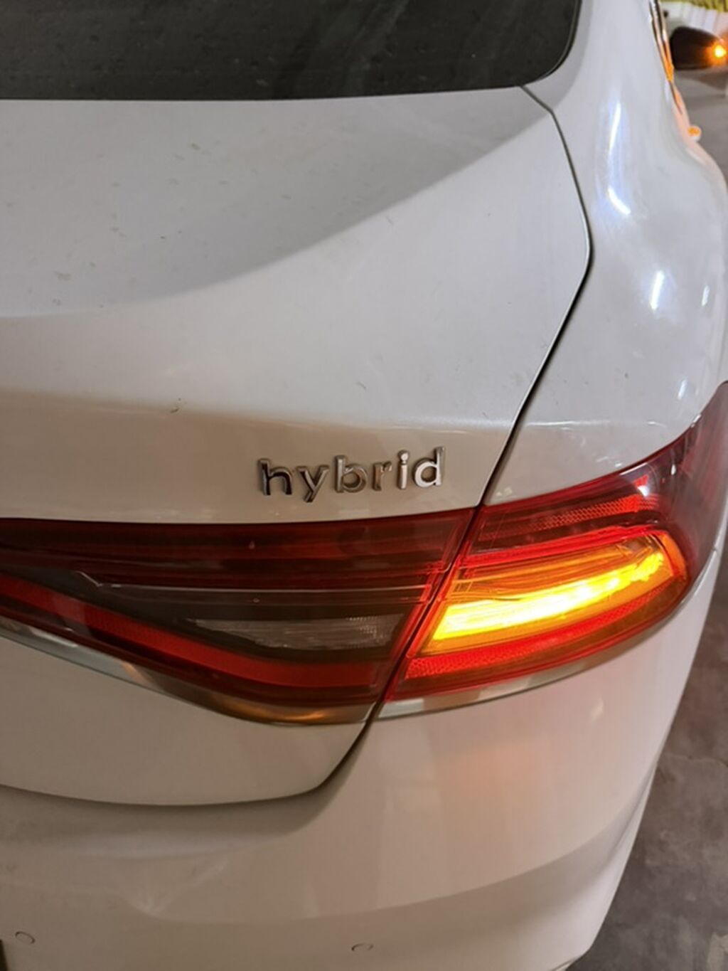 Hyundai Grandeur: 2018 г., 2.4 л, Автомат, Гибрид, Фастбек: фото 6