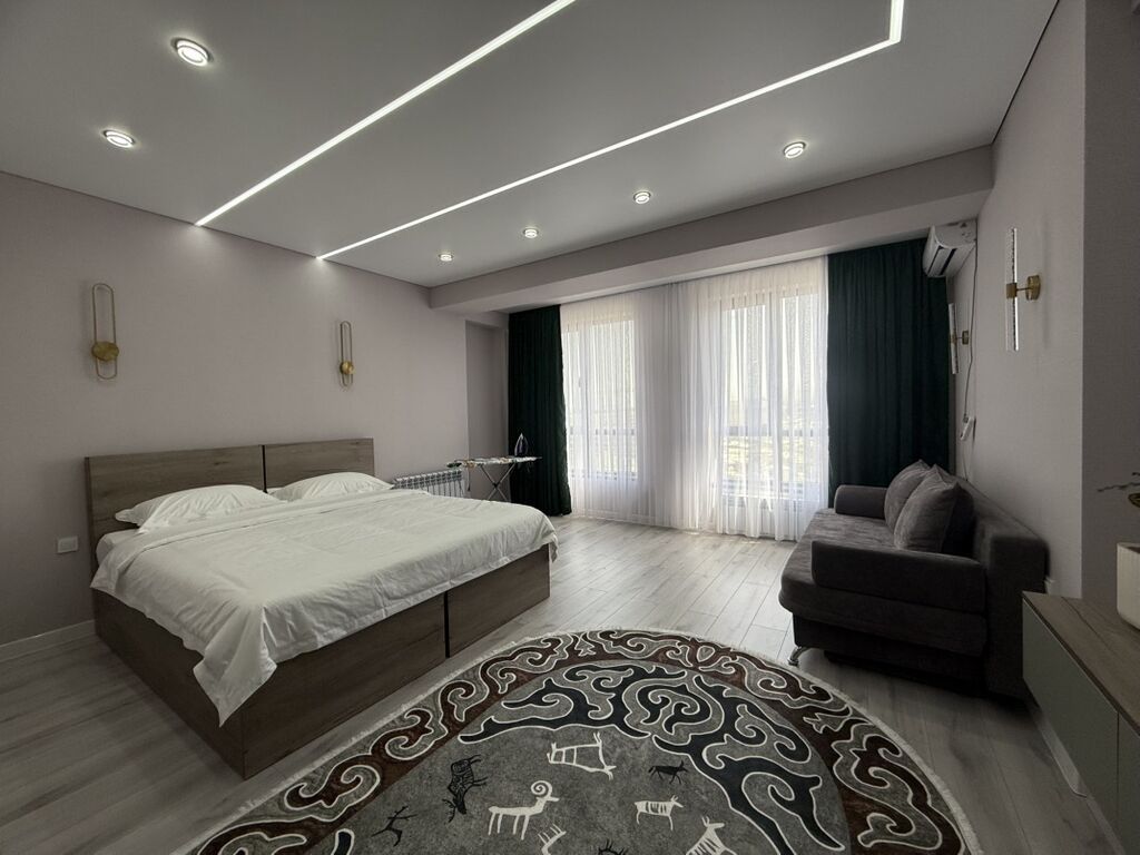 Студия, 44 м², Фрунзе мкр., Элитка, 13 этаж, Дизайнерский ремонт: фото 1