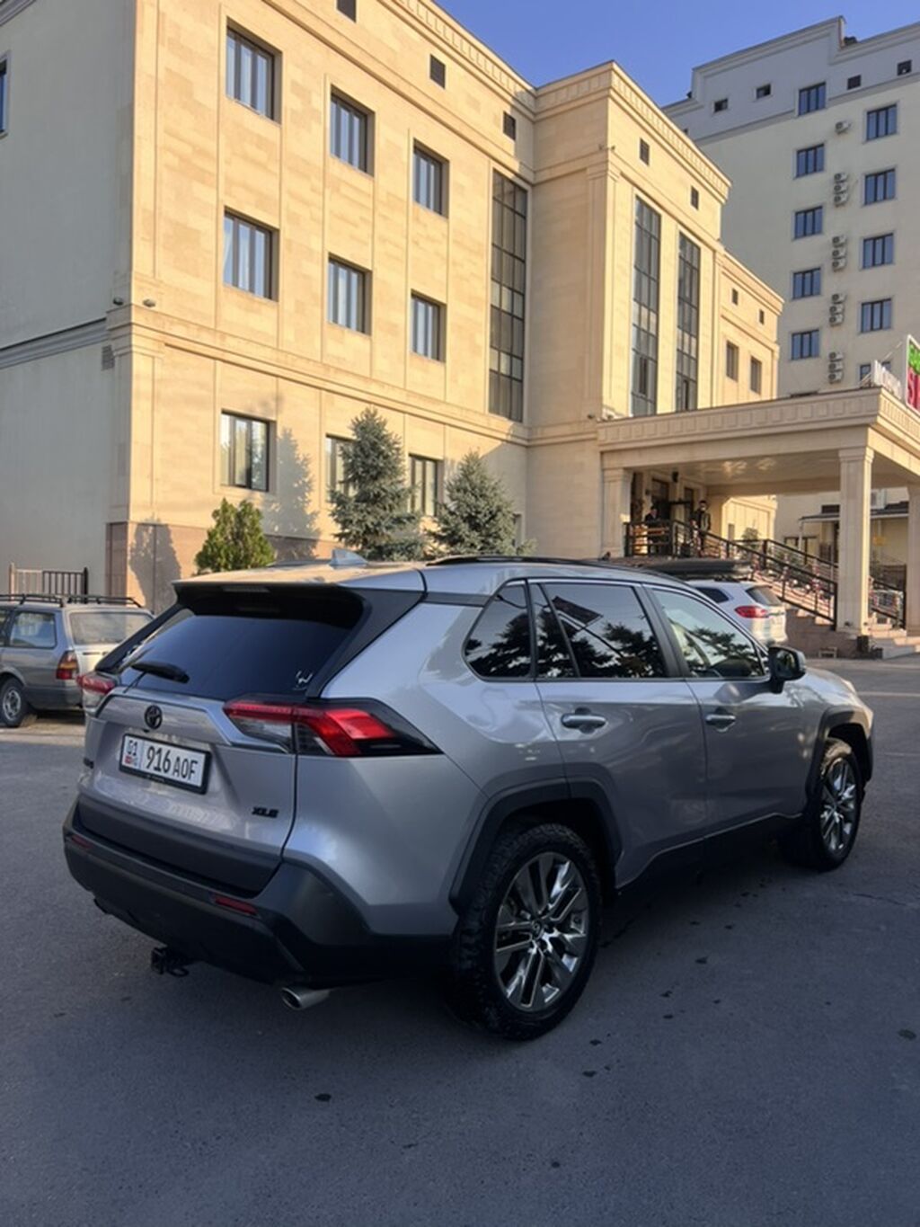Toyota RAV4: 2019 г., 2.5 л, Автомат, Бензин, Кроссовер: фото 5
