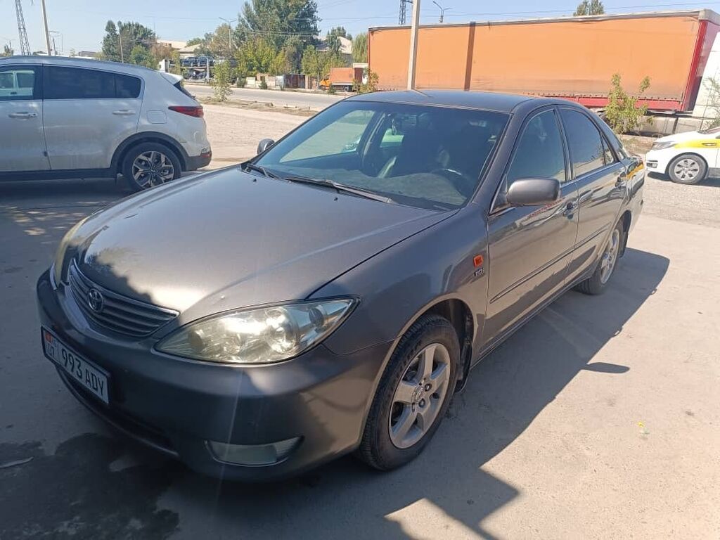 Toyota Camry: 2005 г., 2.4 л, Автомат, Бензин, Седан: фото 2