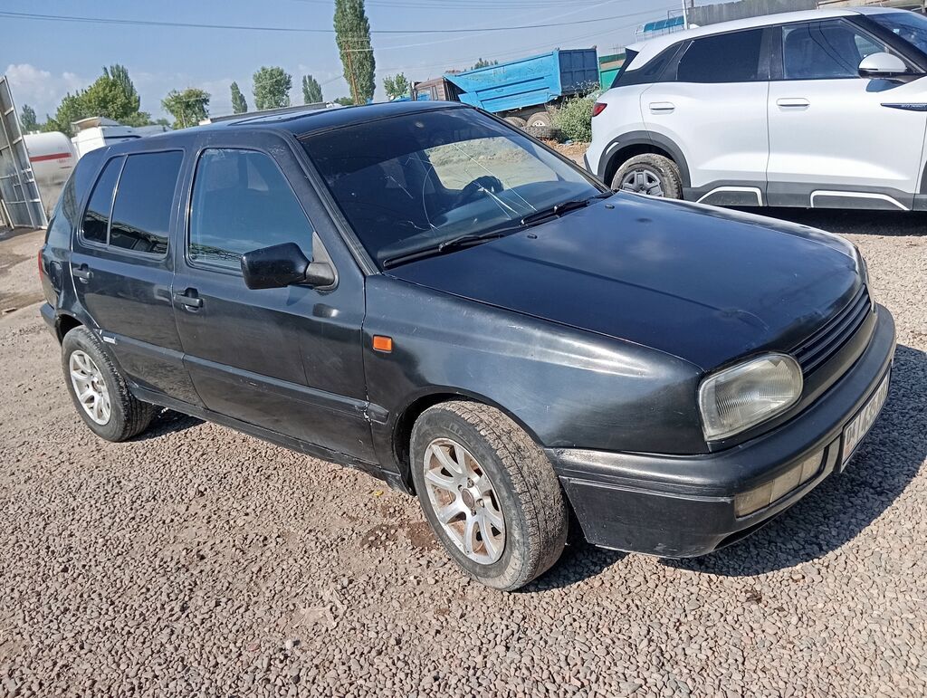 Volkswagen Golf V: 1994 г., 1.8 л, Механика, Бензин, Хэтчбэк — фото 1