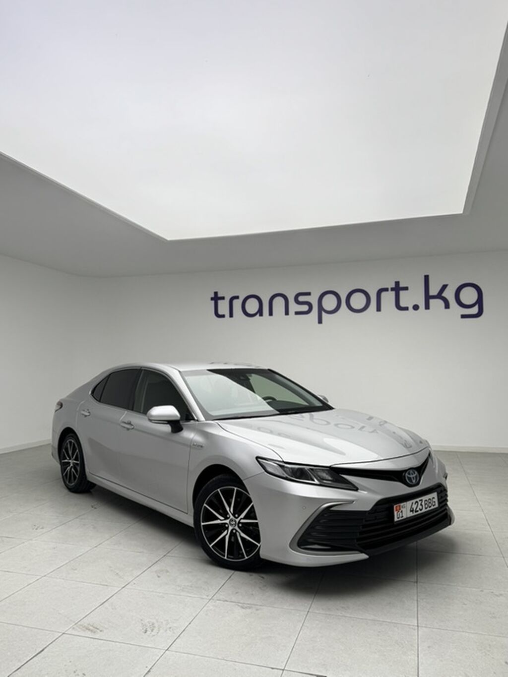 Toyota Camry: 2022 г., 2.5 л, Автомат, Гибрид, Седан: фото 6