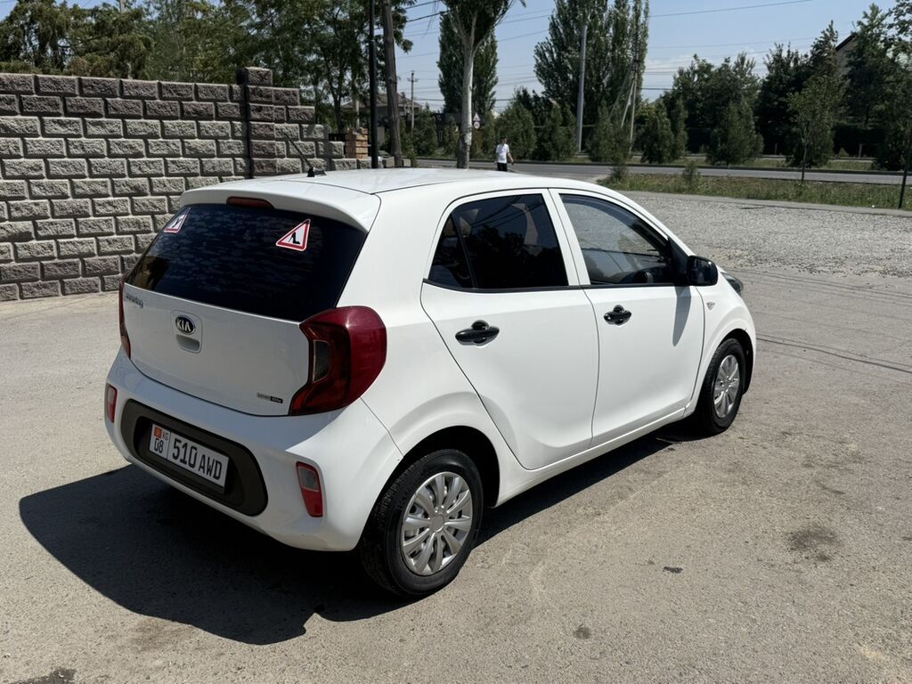 Kia Picanto: 2017 г., 1 л, Автомат, Бензин, Хэтчбэк: фото 2