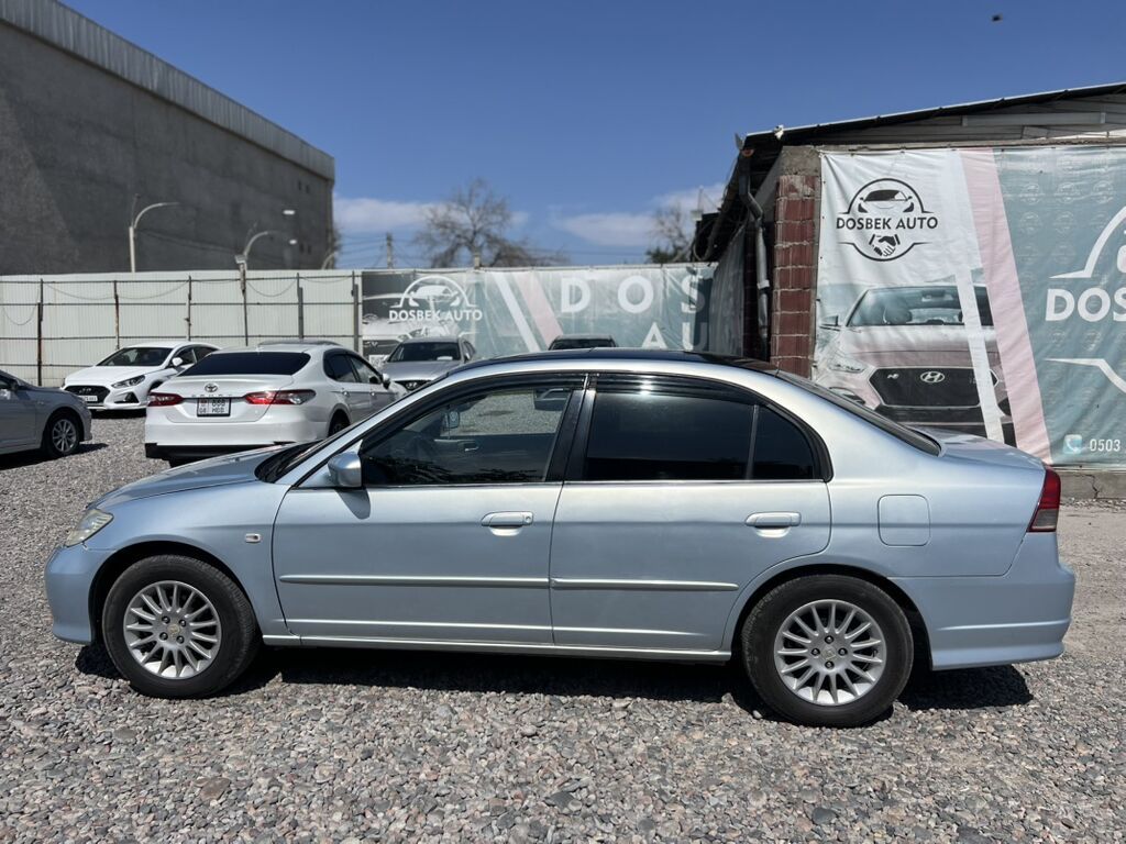 Honda Civic: 2004 г., 1.6 л, Механика, Бензин, Седан: фото 4
