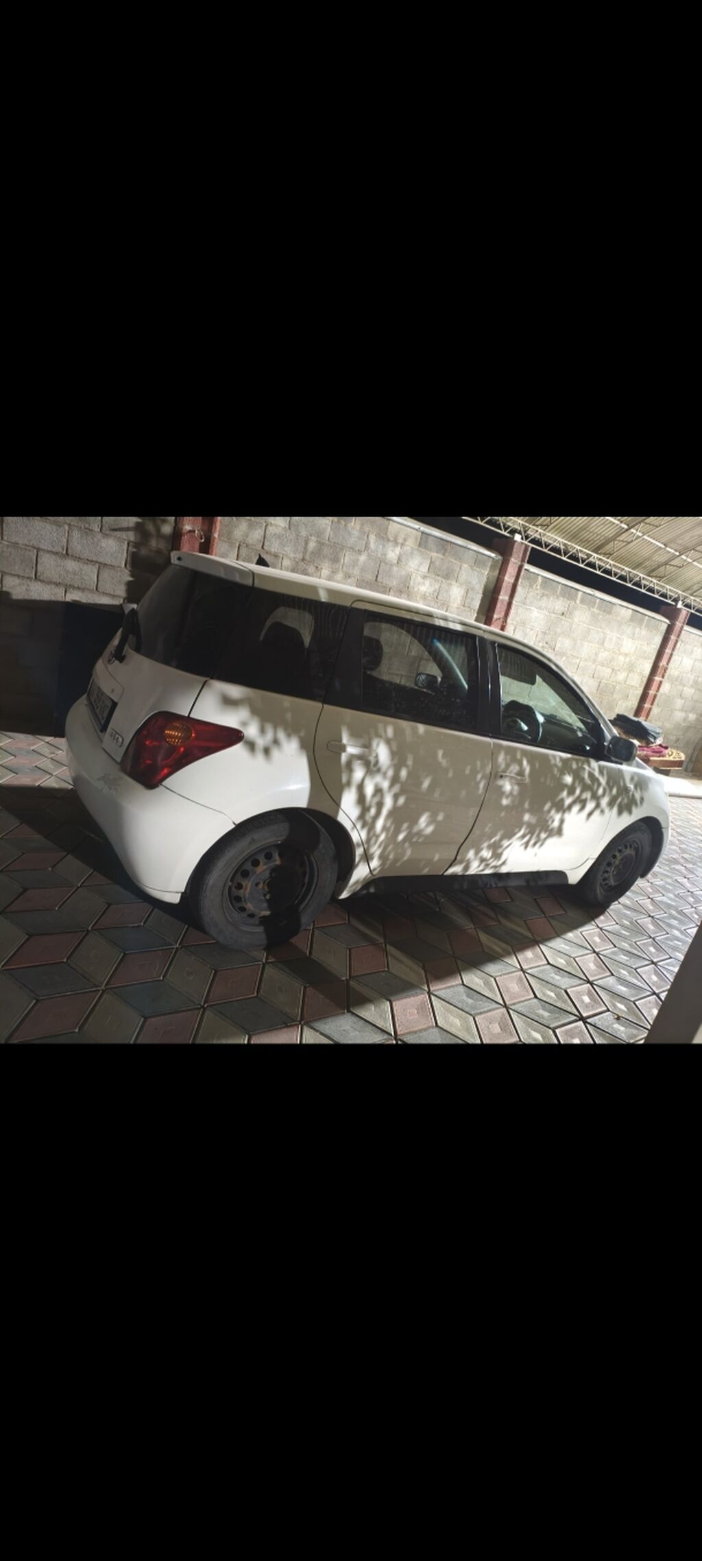Toyota Ist: 2003 г., 1.5 л, Бензин: фото 1