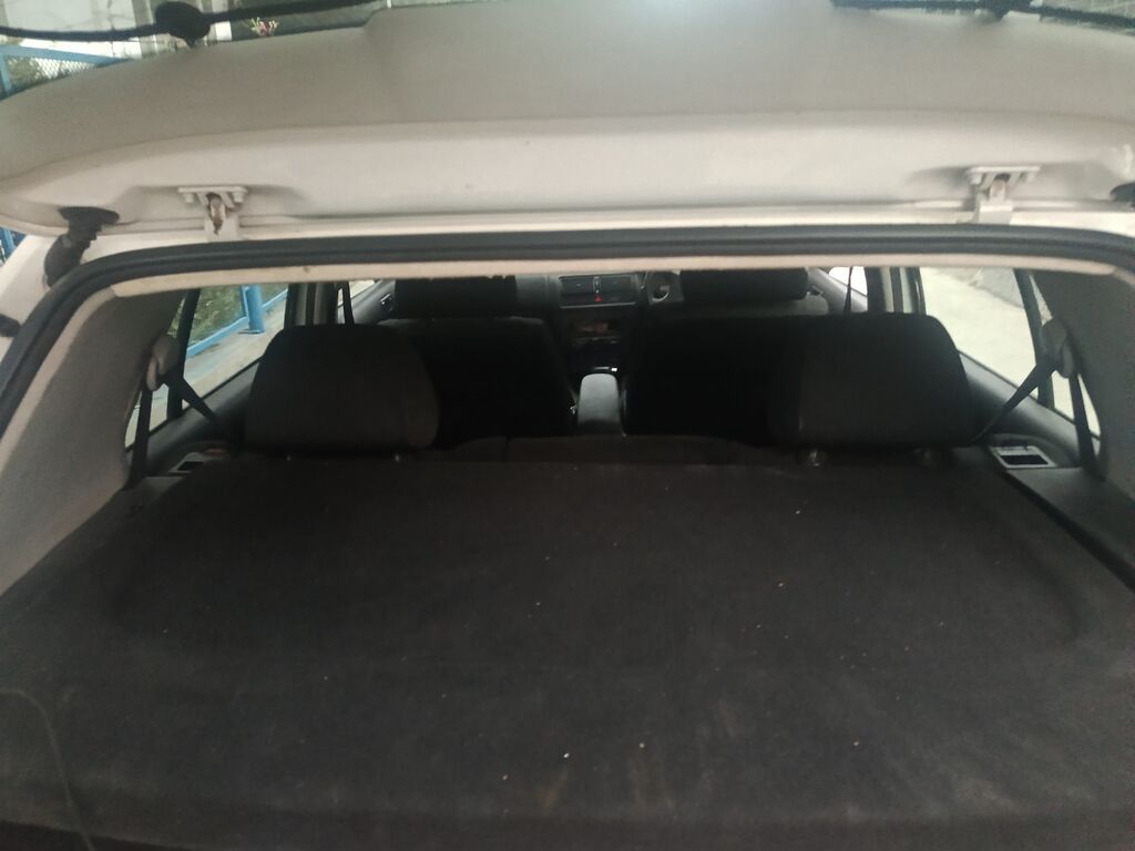 Volkswagen Golf: 2003 г., 2 л, Автомат, Бензин, Лифтбек: фото 5