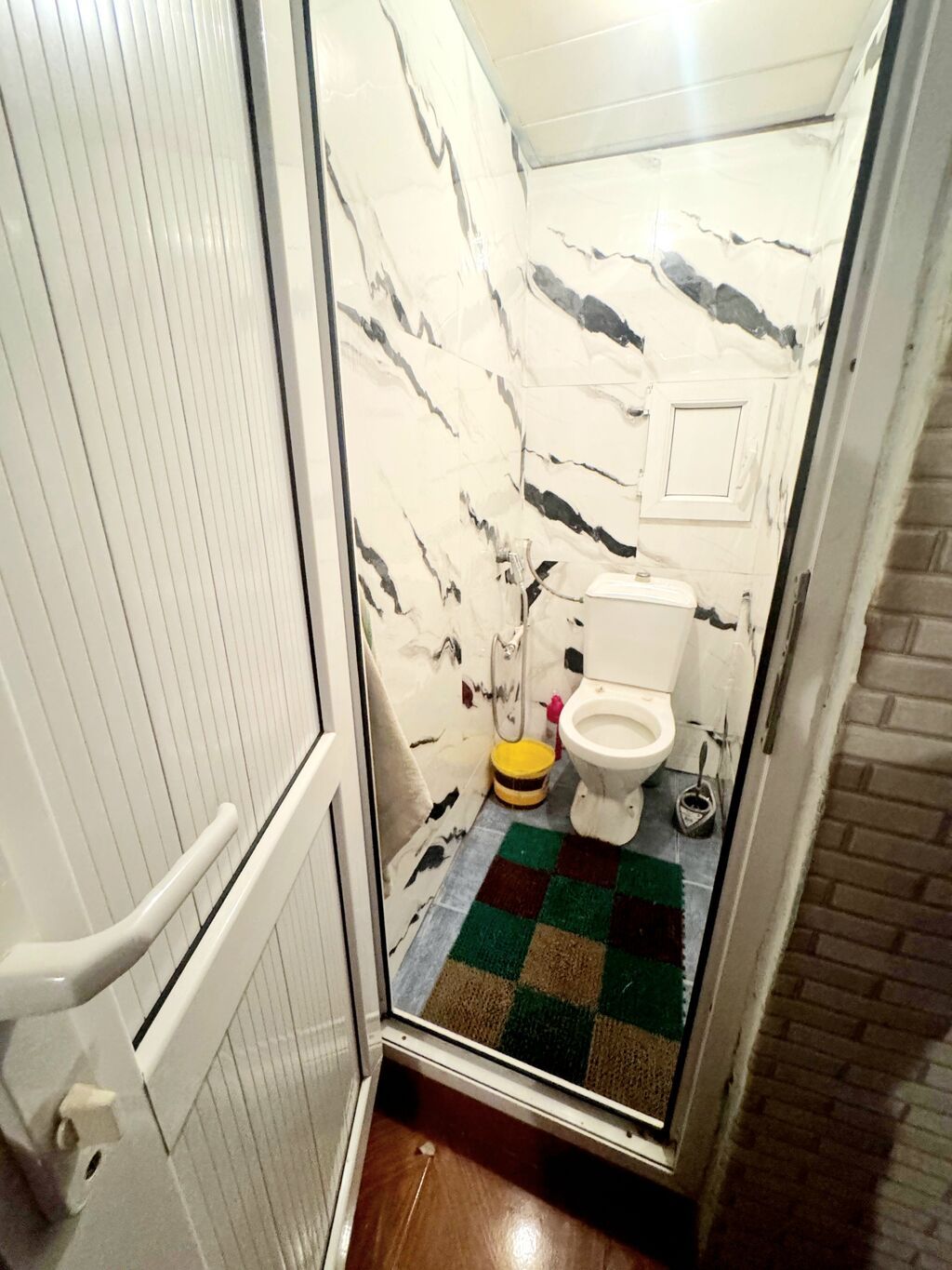 4 otaqlı mənzil – geniş və işıqlı - Plan: qonaq otağı, ayrıca mətbəx