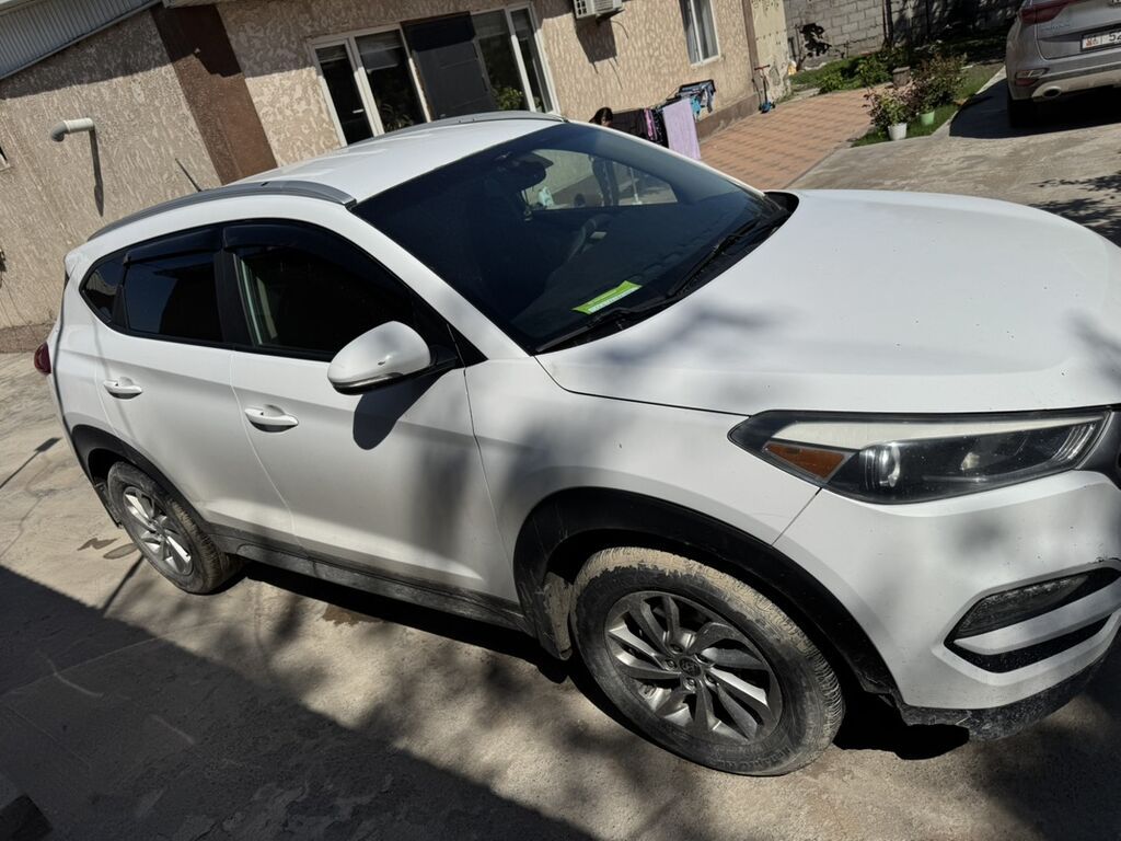 Hyundai Tucson: 2016 г., 1.6 л, Автомат, Бензин, Кроссовер: фото 4