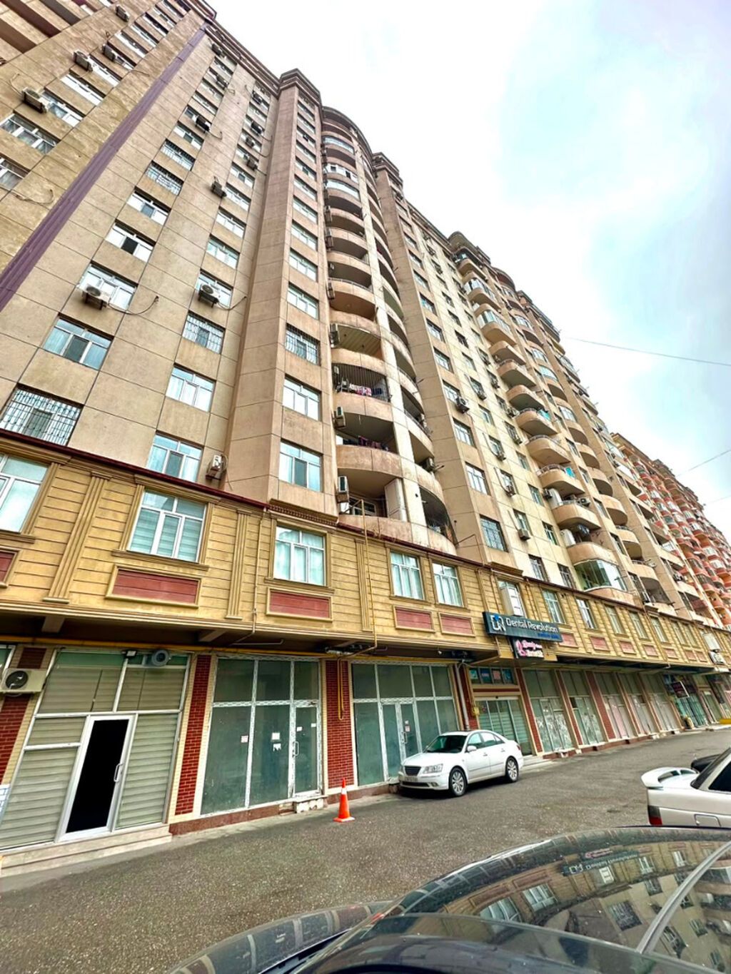 3 otaqlı, Yeni tikili, 136 kv. m
