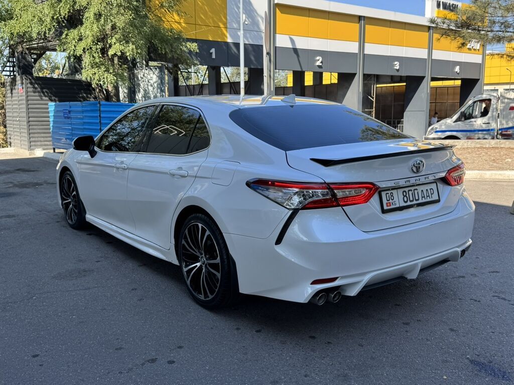 Toyota Camry: 2019 г., 2.5 л, Бензин, Седан: фото 3