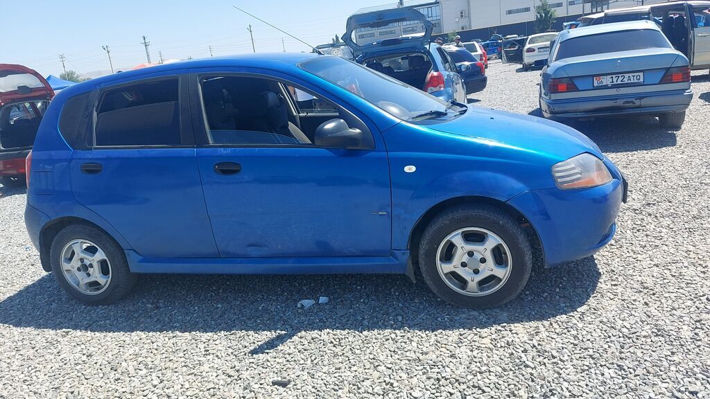 Chevrolet Aveo: 2005 г., 1.2 л, Механика, Бензин, Хэтчбэк: фото 2