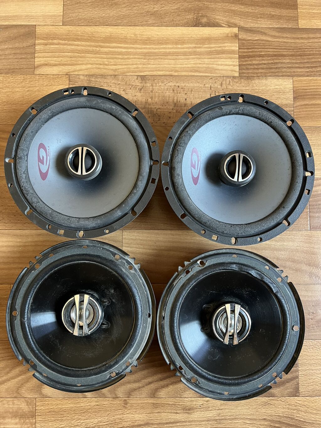 Продаю оригинальные колонки Alpine 240w в отличном состоянии 4 шт — фото 3