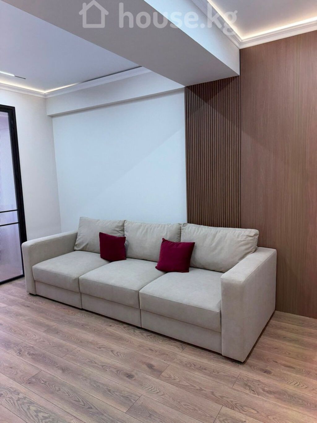 3 комнаты, 82 м², Элитка, 9 этаж, Евроремонт — фото 2