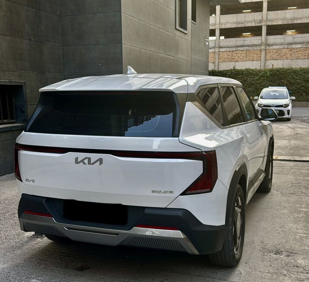 Kia EV5