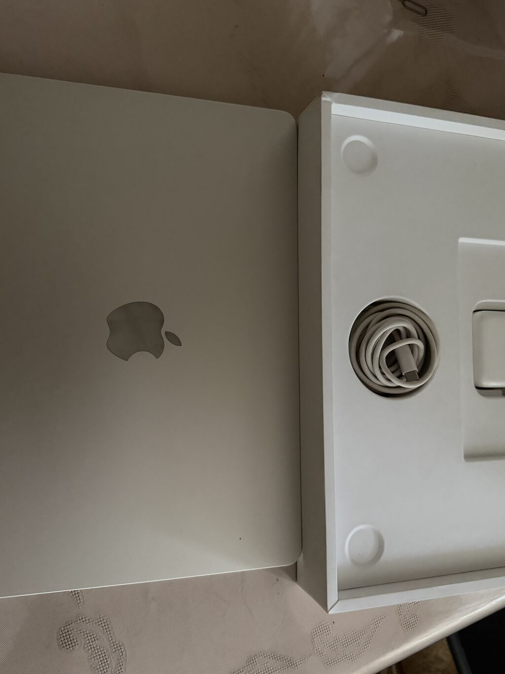 MacBook Air 13.6 2025 M4 Starlight Акб: 97% 120цикл Родной Состояние: фото 4