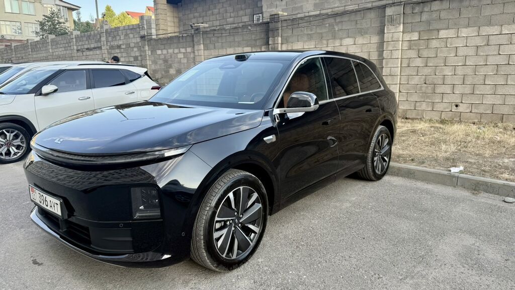 Lixiang L6: 2025 г., 1.5 л, Автомат, Гибрид, Кроссовер: фото 2