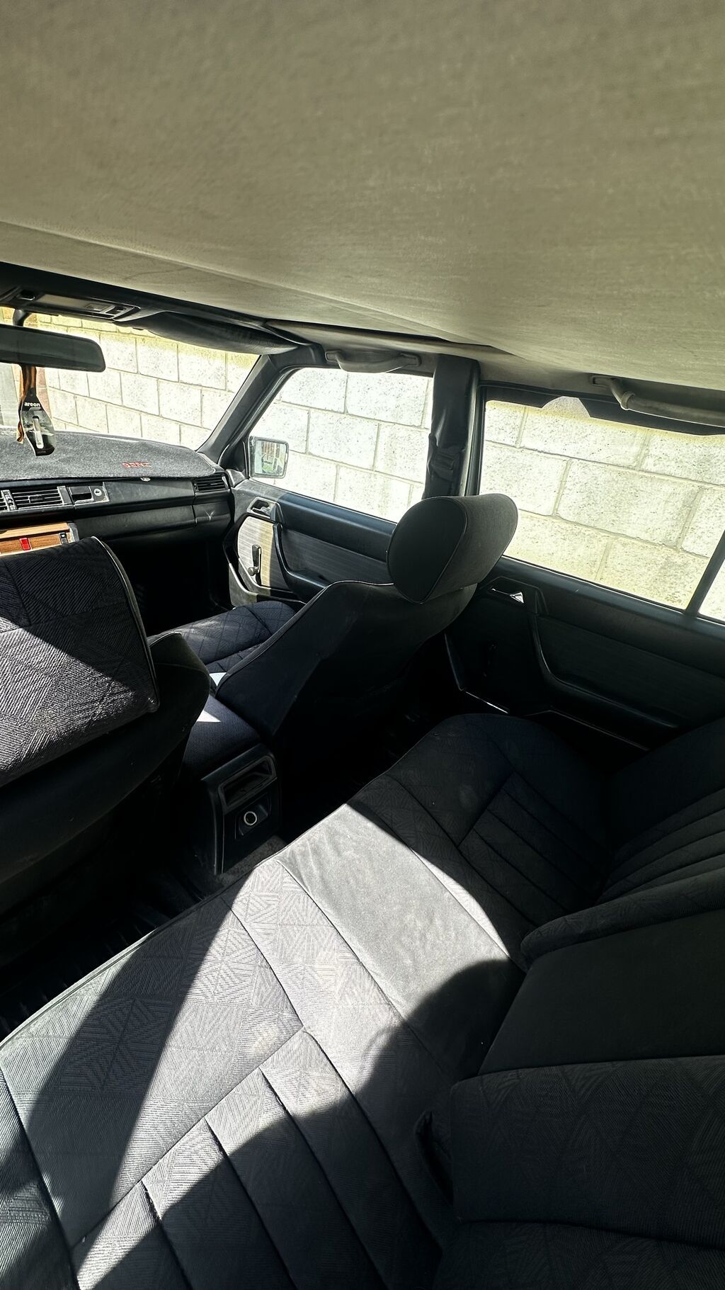 Mercedes-Benz E-Class: 1988 г., 2.3 л, Механика, Бензин, Седан: фото 5