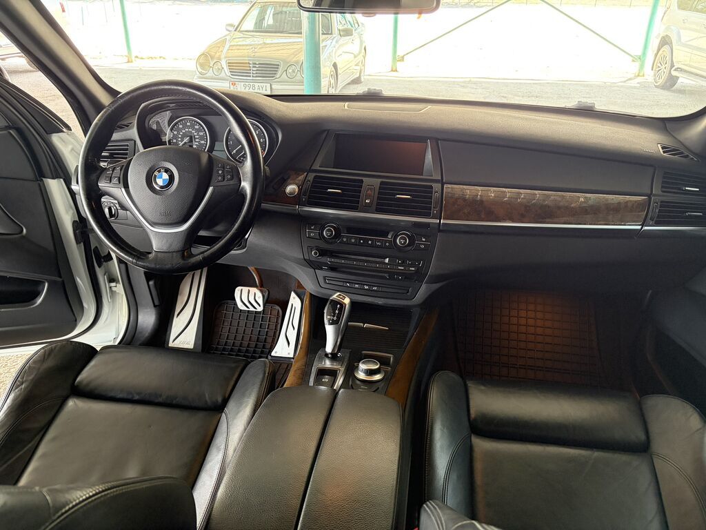 BMW X5: 2009 г., 3 л, Автомат, Бензин, Кроссовер: фото 8