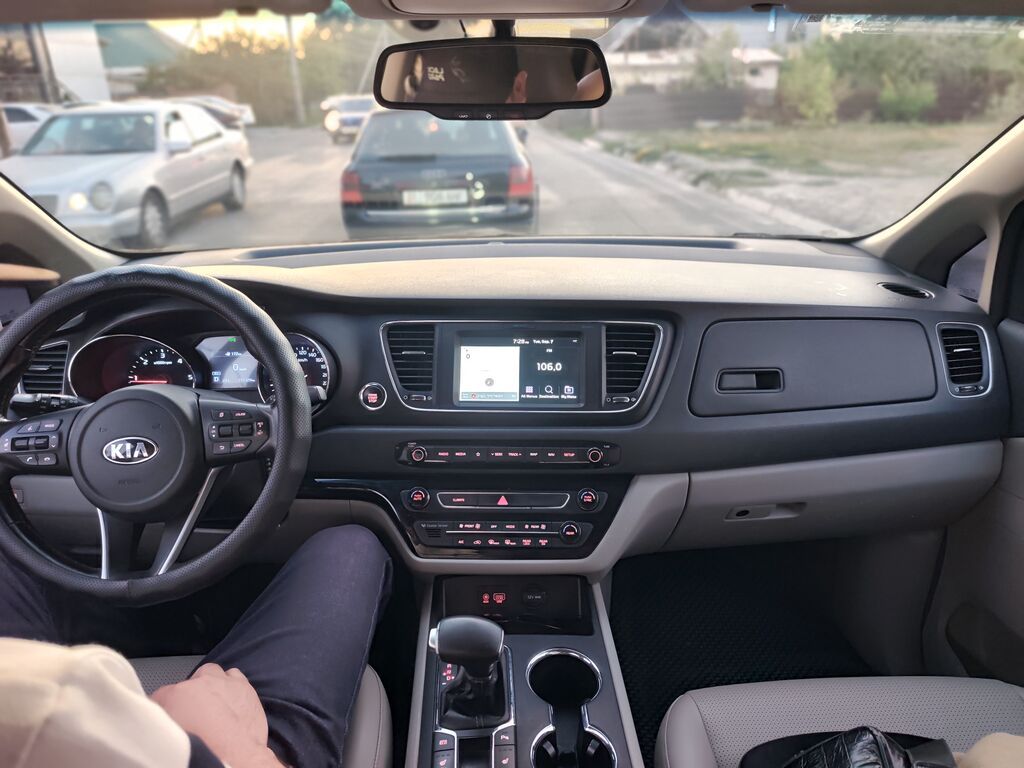 Kia Carnival: 2018 г., 2.2 л, Автомат, Дизель, Минивэн: фото 6