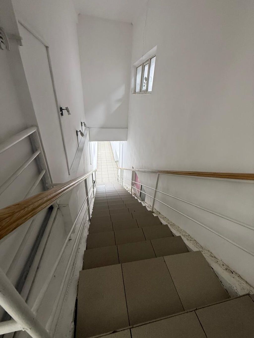 Продажа офисов 206 м², С ремонтом, Без мебели, Административное здание, 2 этаж: фото 3