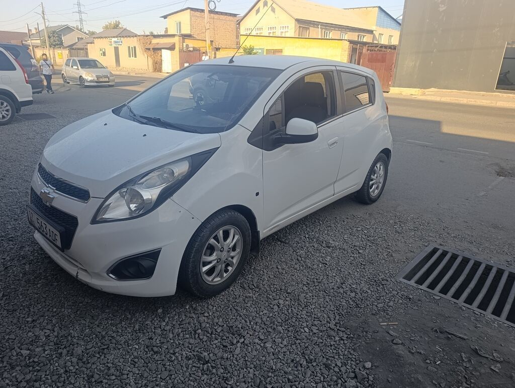 Chevrolet Spark: 2014 г., 0.1 л, Автомат, Бензин, Хэтчбэк: фото 1