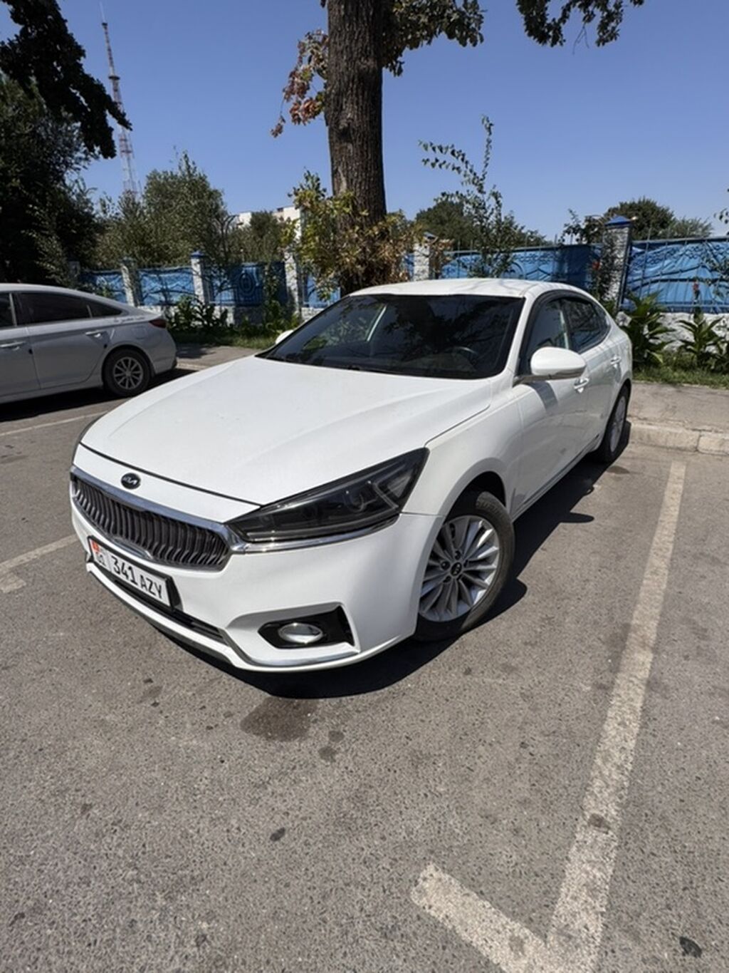 Kia K7: 2017 г., 3 л, Автомат, Газ, Седан: фото 1