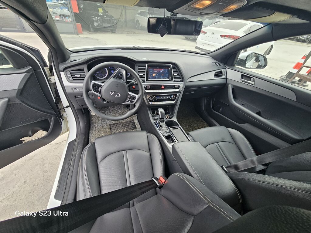 Hyundai Solaris: 2020 г., 2 л, Автомат, Газ, Седан: фото 7