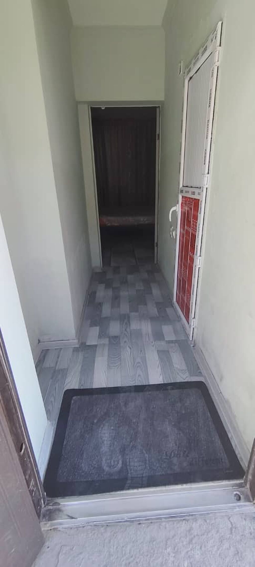 Сдается 1 комнатная квартира в частном секторе. Район Аламединского: фото 3