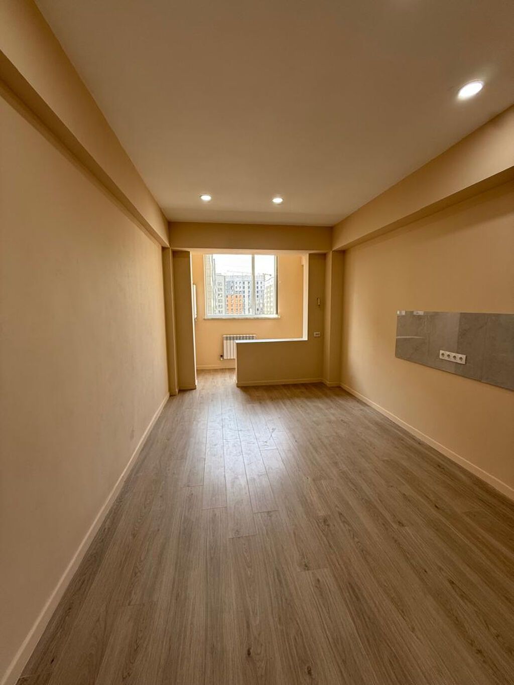 2 комнаты, 81 м², Рабочий Городок Элитка, 10 этаж, Свежий ремонт: фото 3